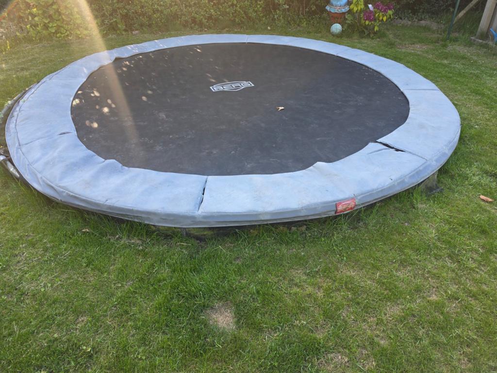 BERG Favorit InGround Trampoline 380(nieuwe rand nodig), Ophalen