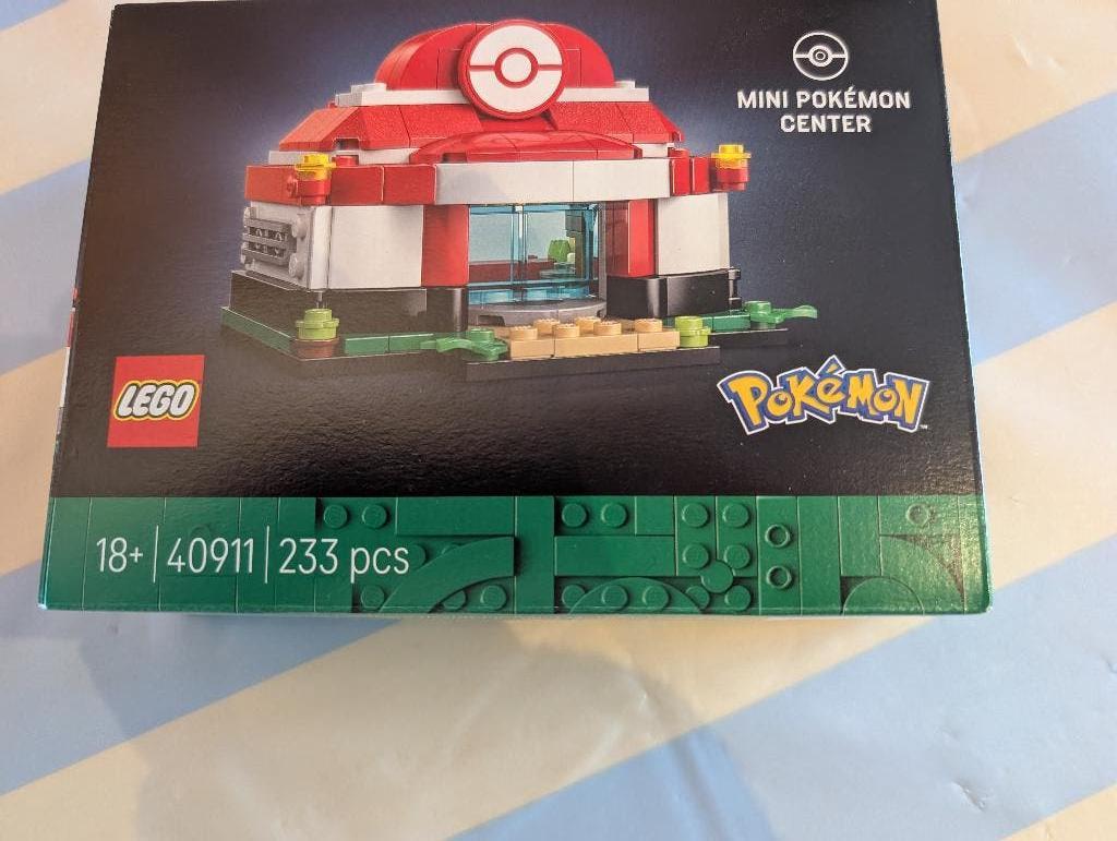 Lego 40911 Mini Pokémon Center, Ophalen of Verzenden, Nieuw, Lego