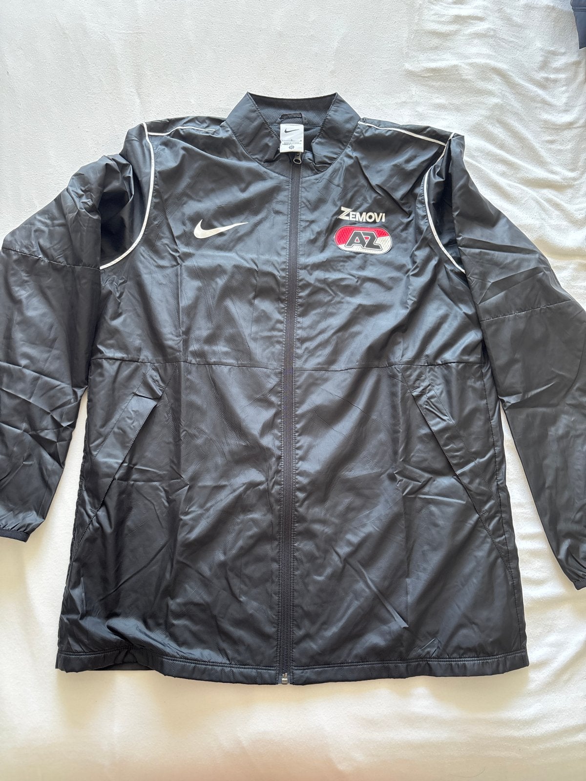 Nike AZ Zemovi regenjas/trainingsjack - Maat M, Maat 52/54 (L), Zwart, Nieuw, Ophalen of Verzenden