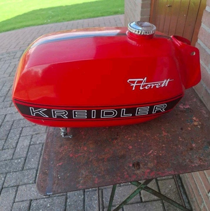 Mooie rode bloktank Kreidler Florett – origineel, Fietsen en Brommers, Ophalen of Verzenden, Nieuw, Tank