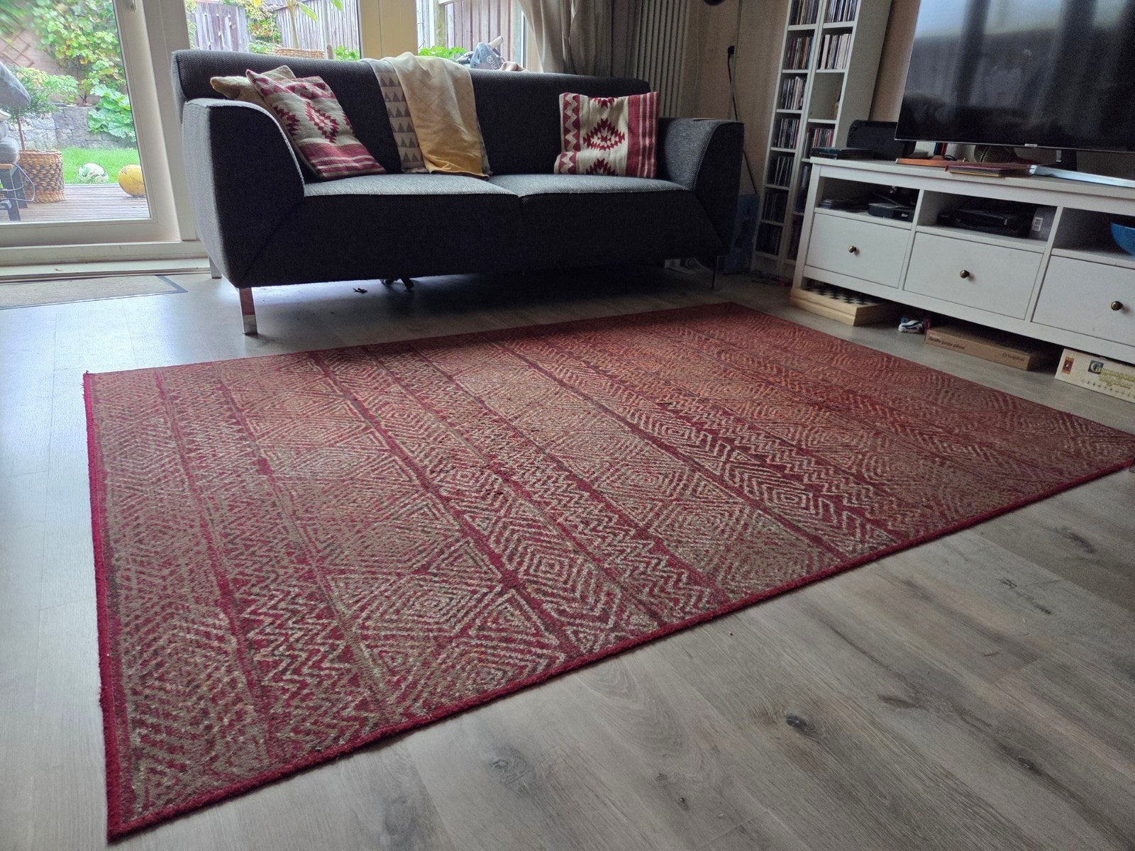 Donkerrood vloerkleed met patroon (225x160 cm), Ophalen, Gebruikt, 150 tot 200 cm, 200 cm of meer