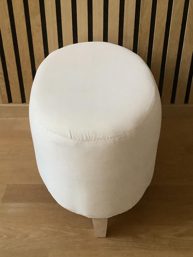 Ovale footstool stof ecru linnen, nog te bekleden, Minder dan 50 cm, 50 tot 75 cm, Nieuw, Ophalen of Verzenden