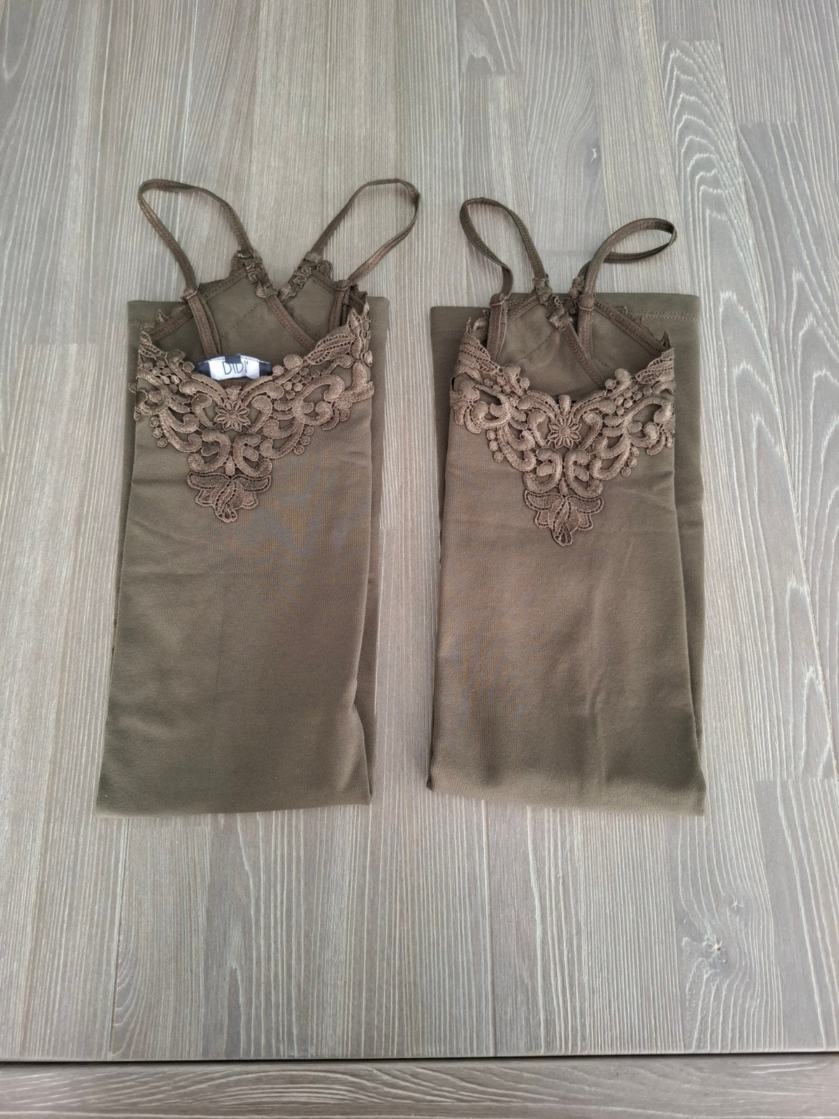 2x DIDI Topje met kant - Maat M -  Groen- Nieuw, Kleding | Dames, Maat 38/40 (M), Nieuw, DIDI, Ophalen of Verzenden