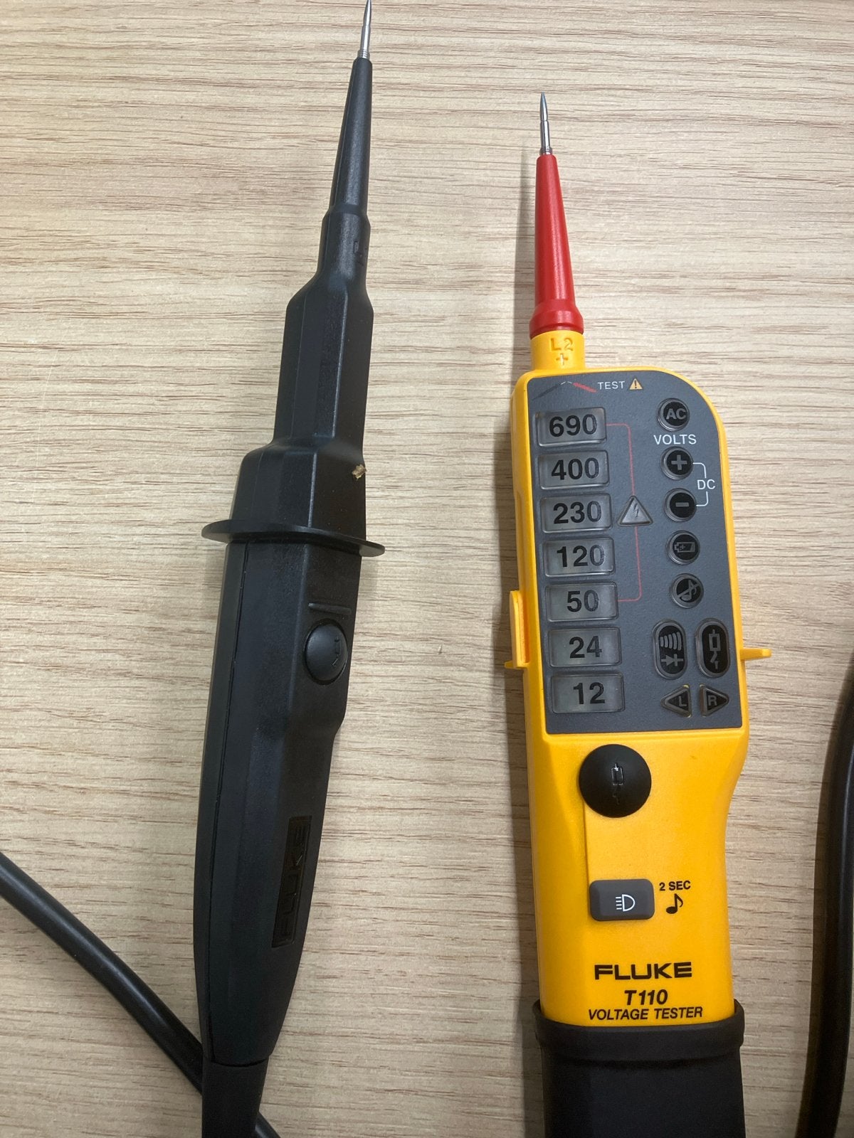 Fluke T110 Spanningstester - Betrouwbaar en Veilig, Ophalen, Gebruikt, Elektriciteit