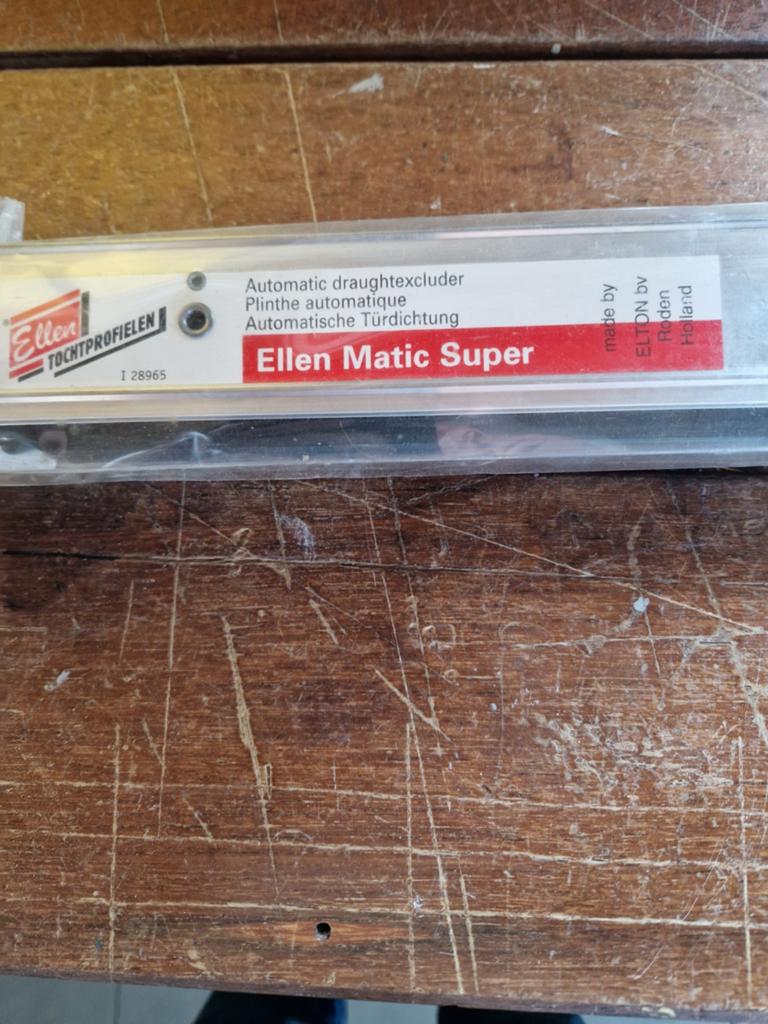 Ellen automatisch tocht valdorpels ( 2 stuks) 83 cm., Ophalen, Nieuw, Binnendeur, Minder dan 200 cm