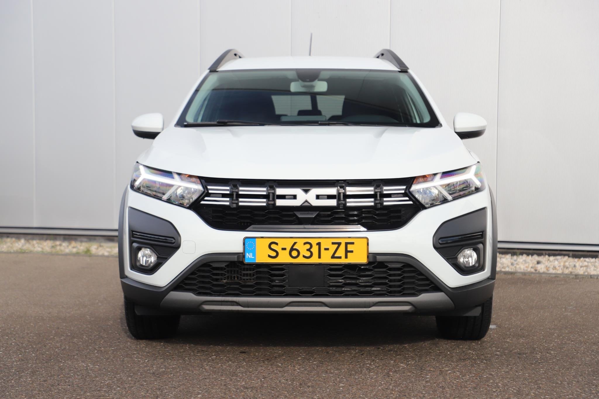 Dacia Jogger 1.0 TCe 100 ECO-G Expression 7p. 7 Persoons Car, Voorwielaandrijving, 1227 kg, Gebruikt, Euro 6