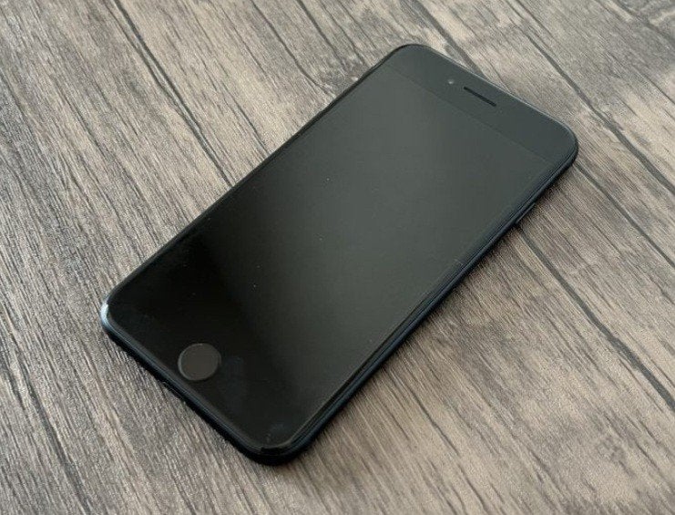 iPhone SE 2022 met originele oplader in zeer goede staat, Telecommunicatie, Mobiele telefoons | Apple iPhone, Ophalen, Zwart, Zo goed als nieuw
