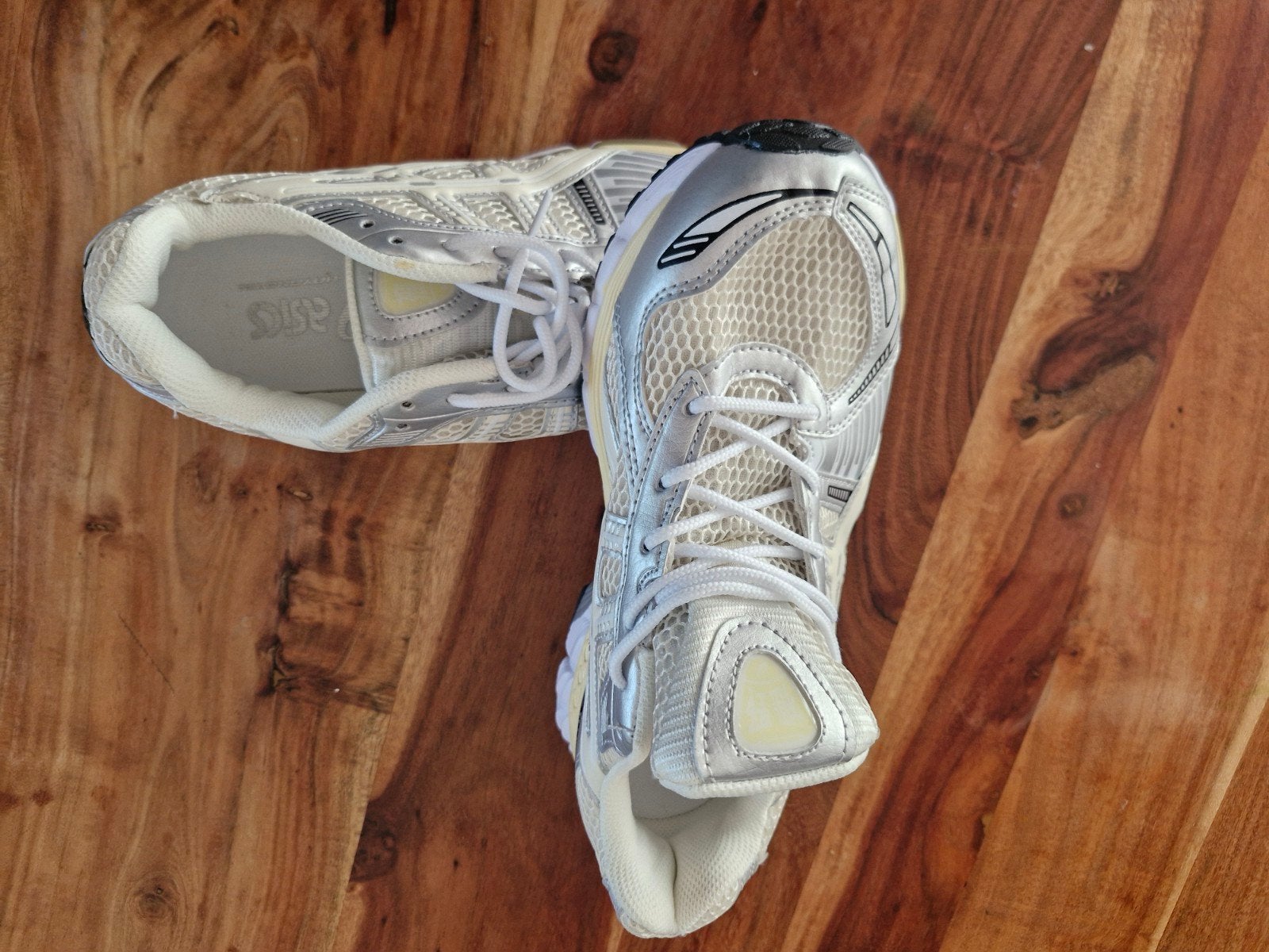 ASICS Kayano hardloopschoenen  - Maat 43.5 nieuw!!, Ophalen, Nieuw, Sportschoenen