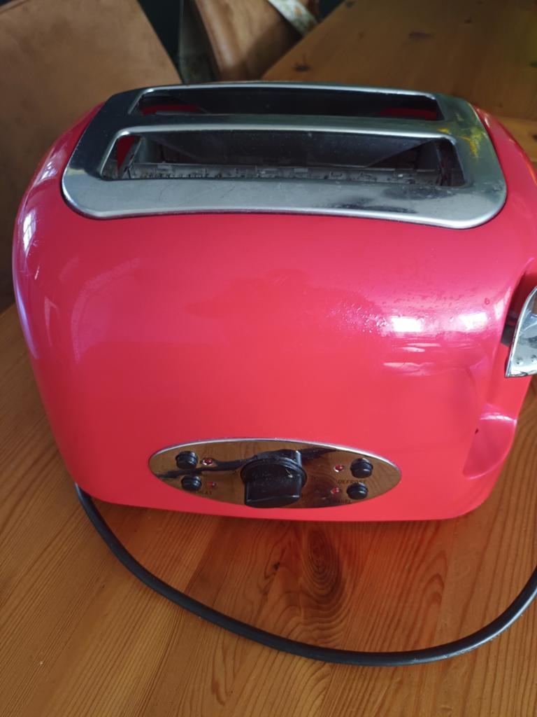 Leuke rode broodrooster - HEMA ST-307-0, Ophalen of Verzenden