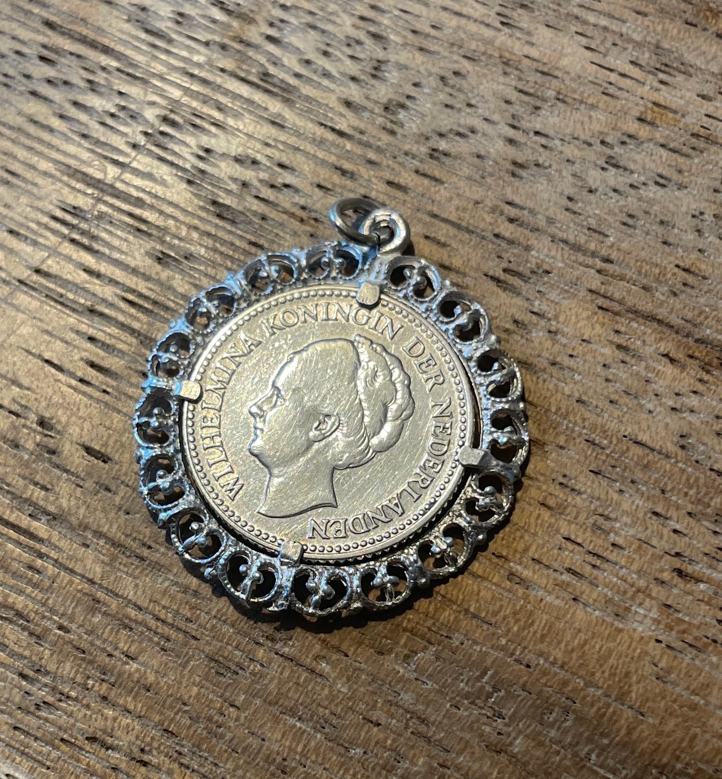 Zilveren munthanger, halve gulden, Wilhelmina, 1930, Ophalen of Verzenden, Zilver