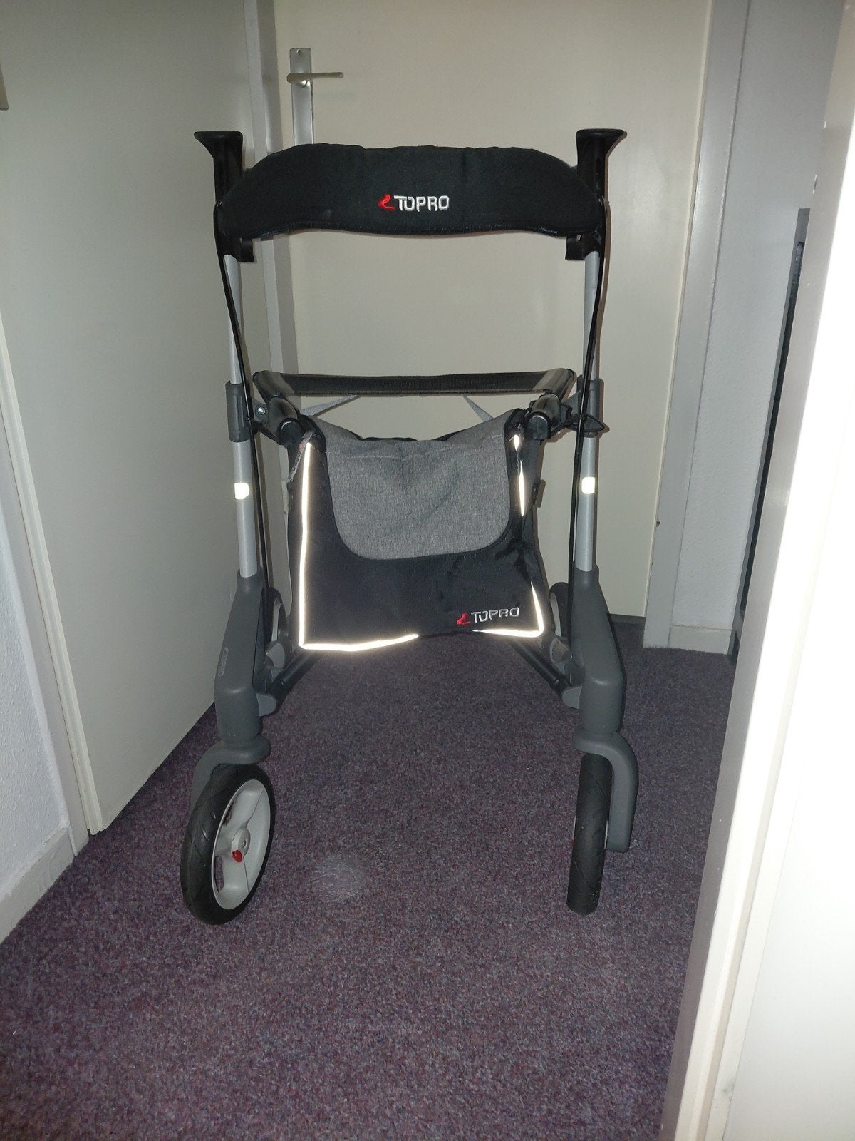 TOPRO TROJA 5G EN ROLLBUDDY BINNEN ROLLATOR, Ophalen, Opvouwbaar, Zo goed als nieuw