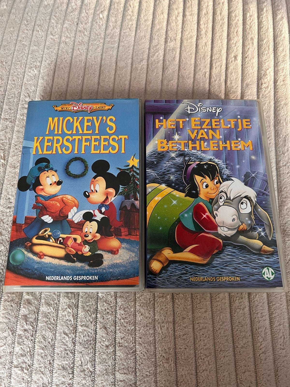 Disney VHS: Mickey's Kerstfeest & Het Ezeltje van Bethlehem, Nederlands ondertiteld, Gebruikt, Alle leeftijden, Kinderfilm