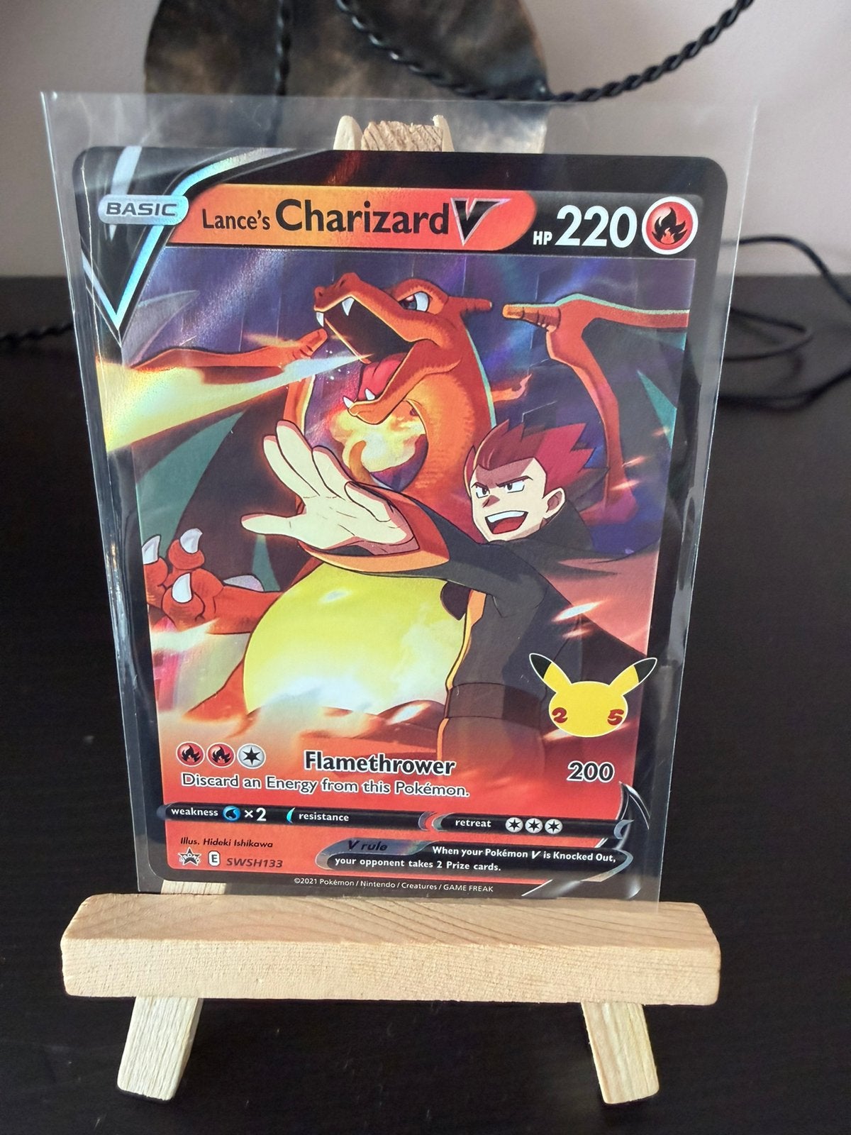 Charizard V, Hobby en Vrije tijd, Verzamelkaartspellen | Pokémon, Ophalen of Verzenden, Zo goed als nieuw
