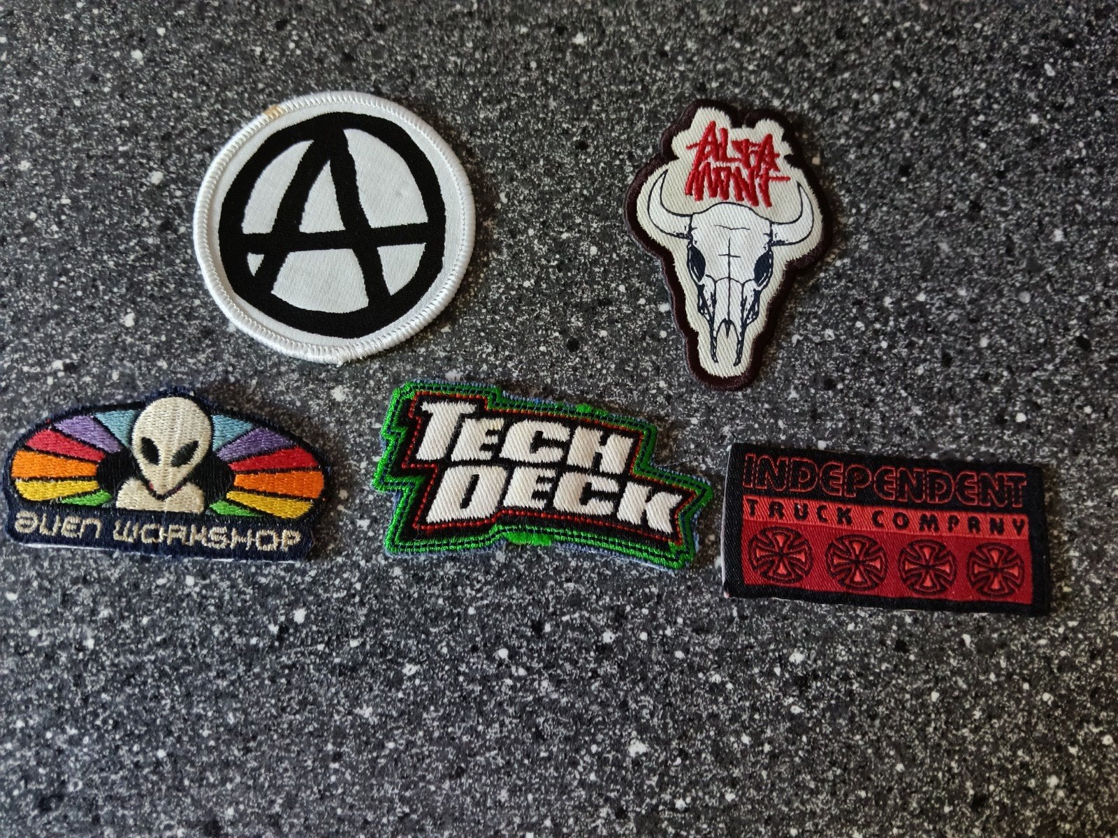 Skateboard badges, Ophalen of Verzenden