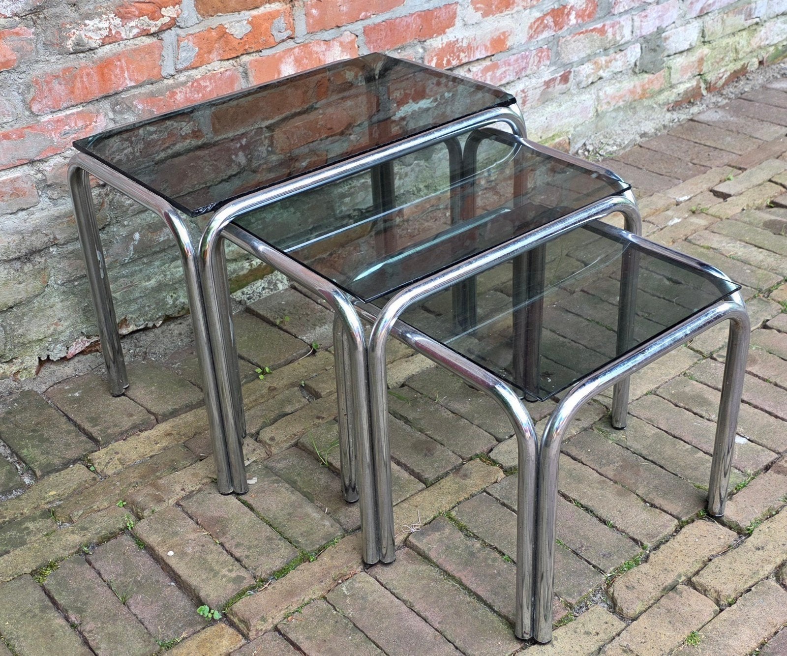 Vintage, design mimiset. Bijzettafels, Ophalen