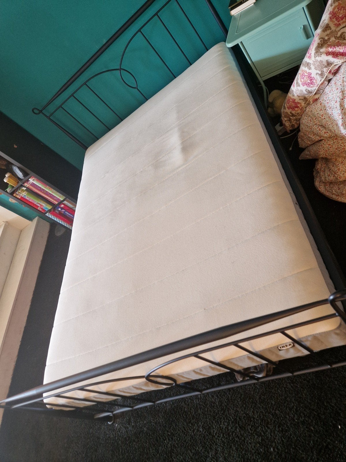 Twijfelaar bed inclusief matras te koop, Ophalen, Zwart, 140 cm, Twijfelaar