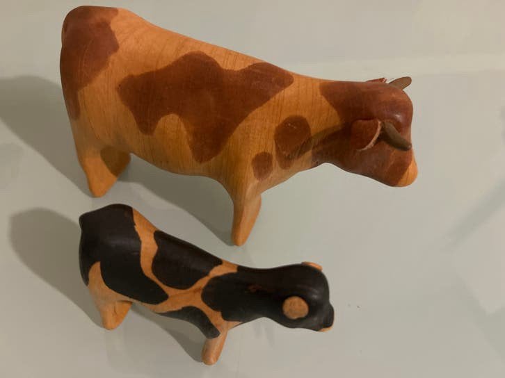 Buntspechte NIEUW Houten koe en kalf beeldjes, Ophalen of Verzenden, Nieuw, Boerderijdier, Beeldje of Figuurtje