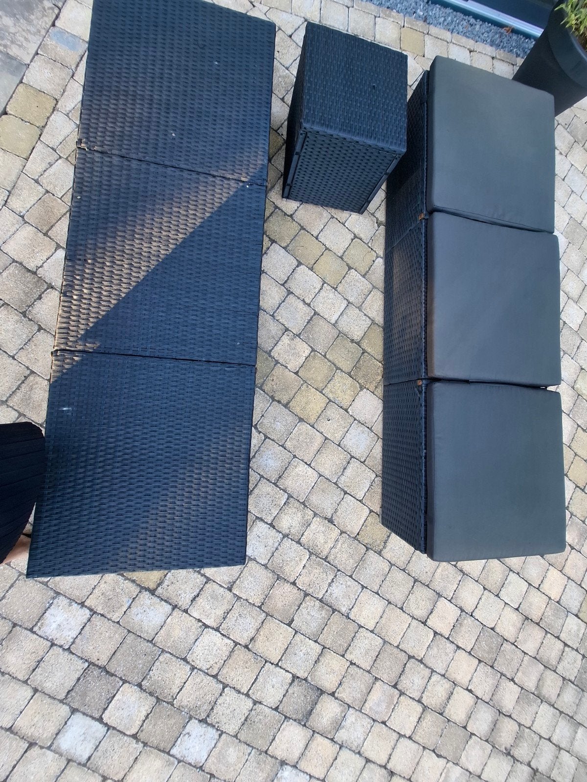 Zwarte Wicker Zonnebedden met Bijzettafel, Ophalen, 4 zitplaatsen, Gebruikt, Bank