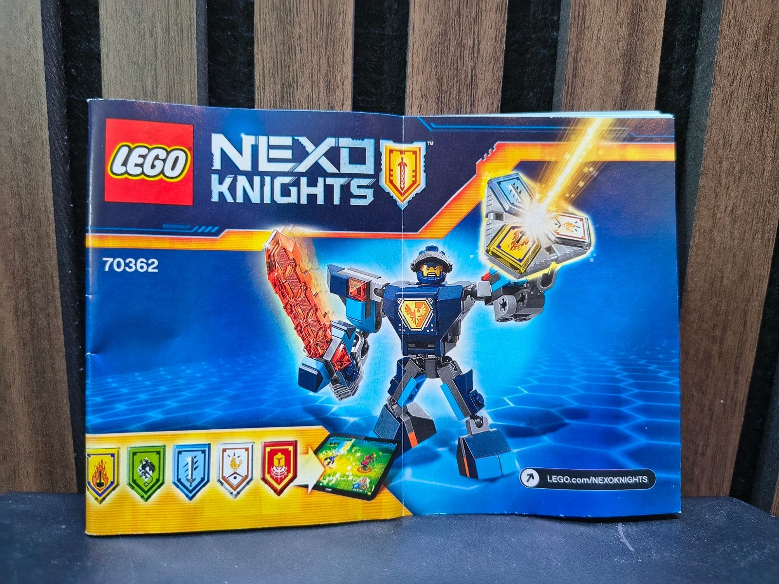 LEGO Nexo Knights 70362 Battle Suit Clay met minifiguur, Ophalen of Verzenden, Zo goed als nieuw