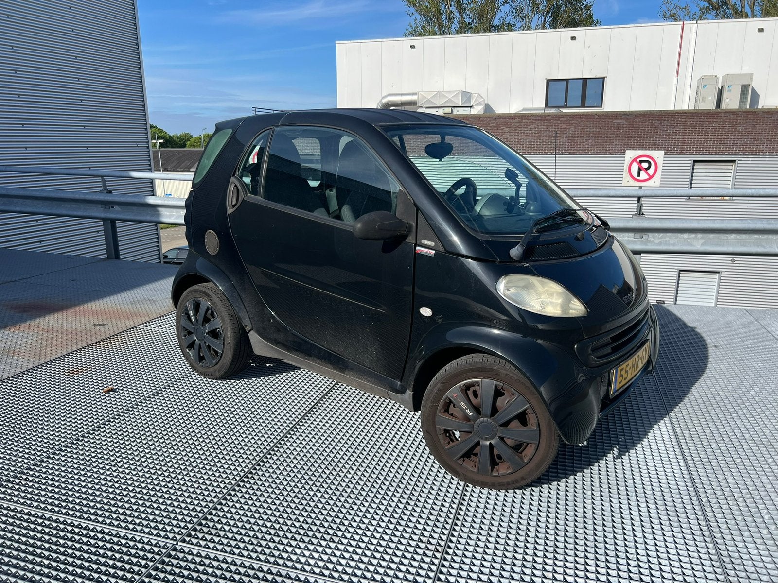 MCC Smart 0.6 33KW 2001 Zwart Opknapper Handel Export Inruil, Automaat, 18 €/maand, Zwart, Origineel Nederlands