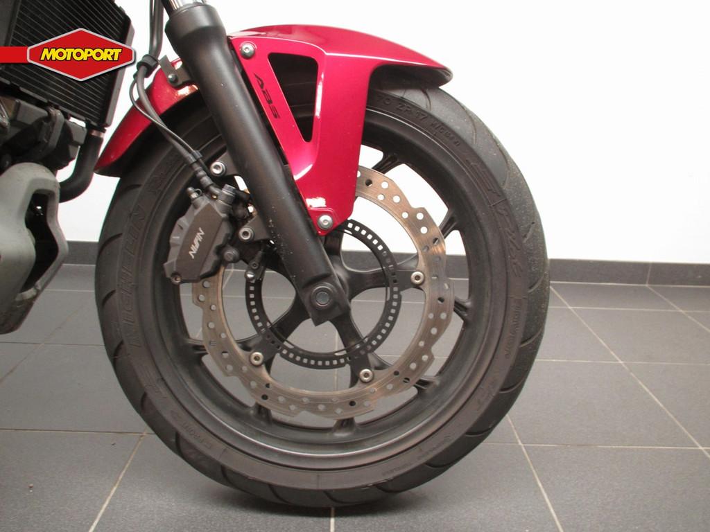 Honda NC 750 S DCT (bj 2020), LED Verlichting, Honda Motor Europe Ltd, Belgian Branche, Bedrijf, Meer dan 35 kW