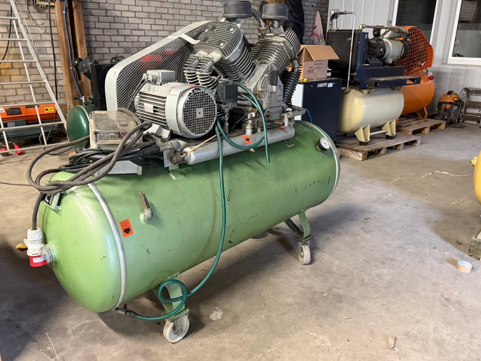 Creemers compressor 10 pk, Ophalen, Zo goed als nieuw, Eén persoon, Overige typen