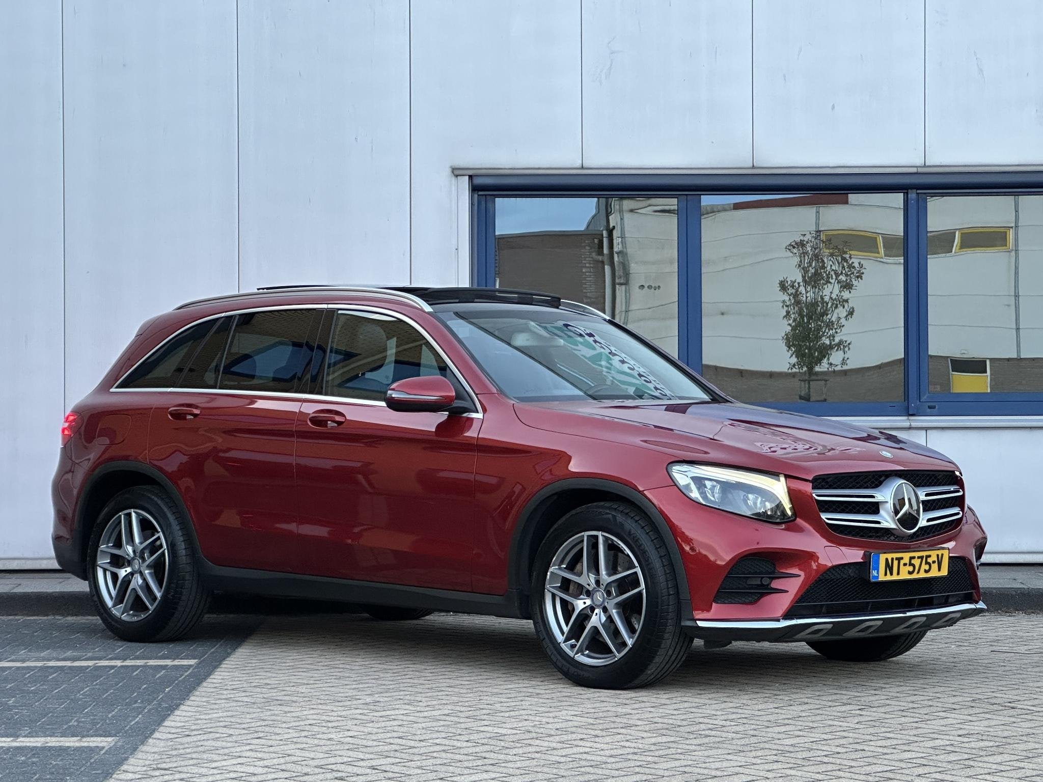 Mercedes-Benz GLC-klasse 220 d 4MATIC AMG Prestige l Pano l, Auto's, Automaat, Gebruikt, Euro 6, Automatische klimaatregeling