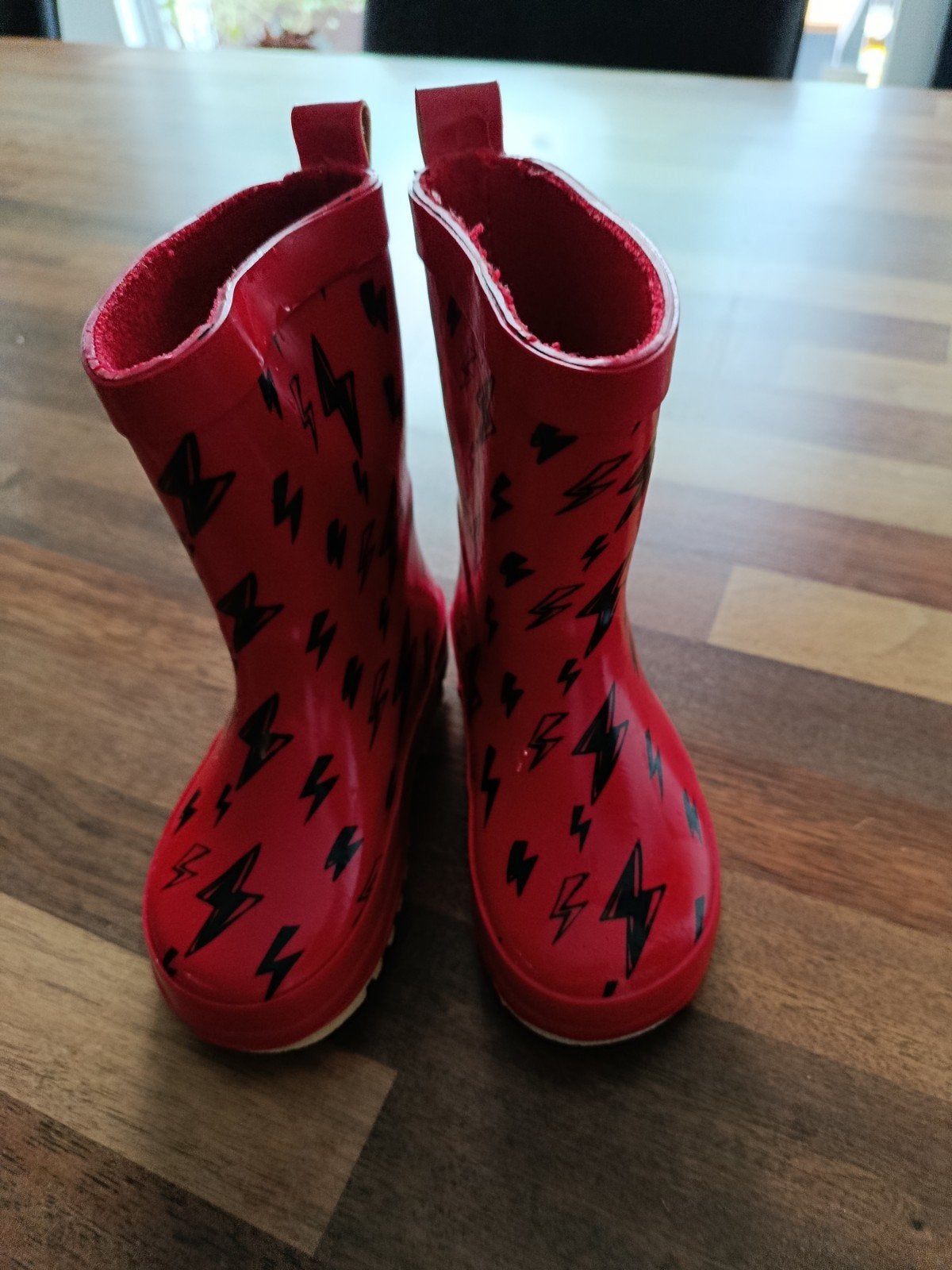 Rode Shoesme regenlaarzen maat 21 met bliksemprint, Gebruikt, Jongen of Meisje, Ophalen of Verzenden, Laarzen