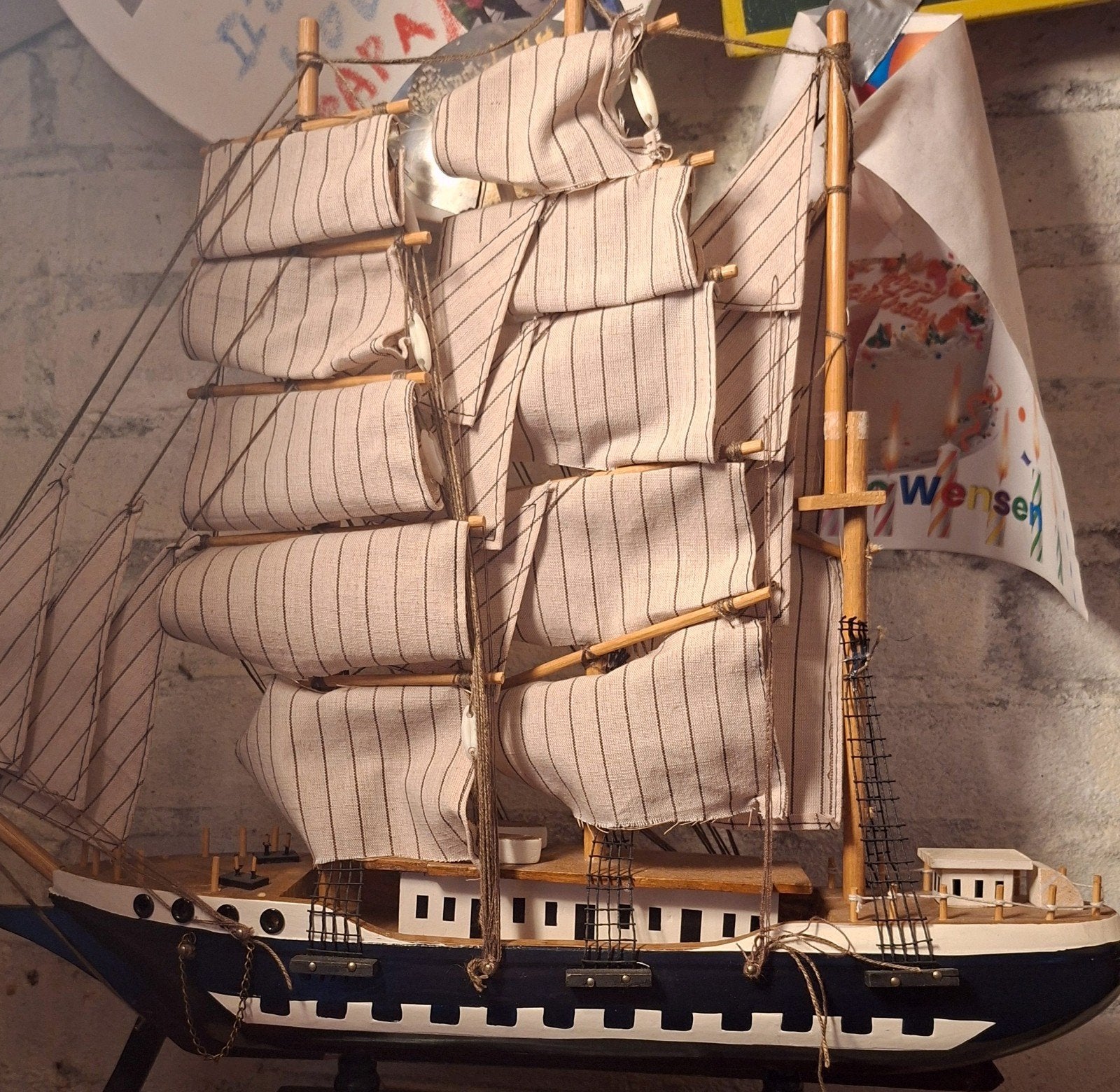 Mooi handgemaakt schaalmodel schip 'Confection', Hobby en Vrije tijd, Verzenden, Zo goed als nieuw, Groter dan 1:32, Overige merken