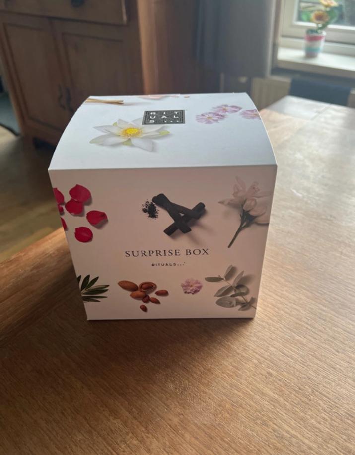 Surprisebox van rituals, Sieraden, Tassen en Uiterlijk, Uiterlijk | Lichaamsverzorging, Verzenden, Nieuw, Overige typen