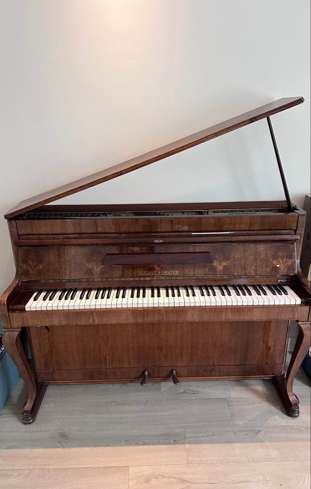 August Förster Piano - Muzikaal Uitstekend, Muziek en Instrumenten, Ophalen, Gebruikt, Bruin, Piano