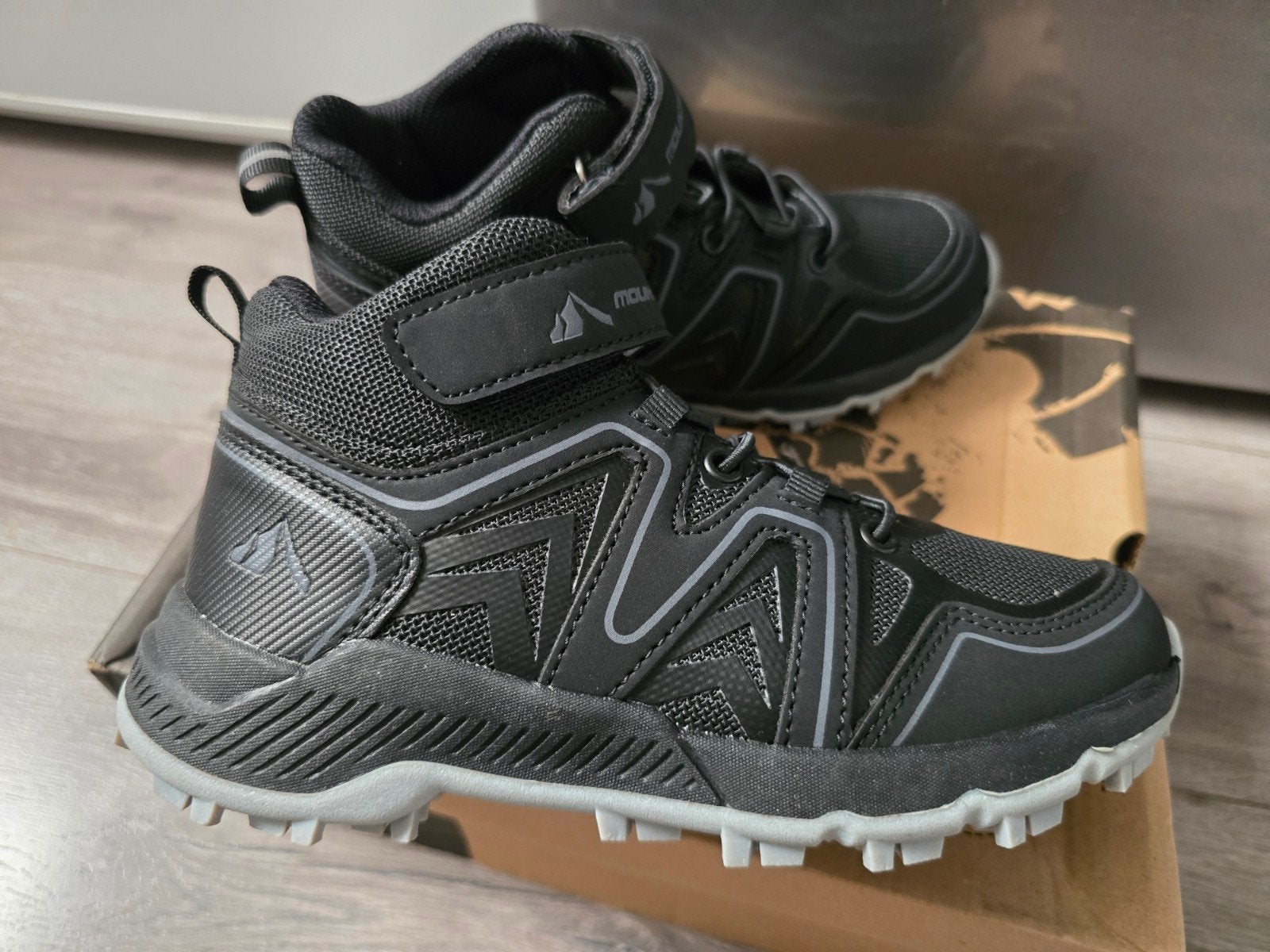 Zwart wandelschoenen Mountain Peak, maat 33, Nieuw (BKB), Ophalen, Nieuw, Schoenen
