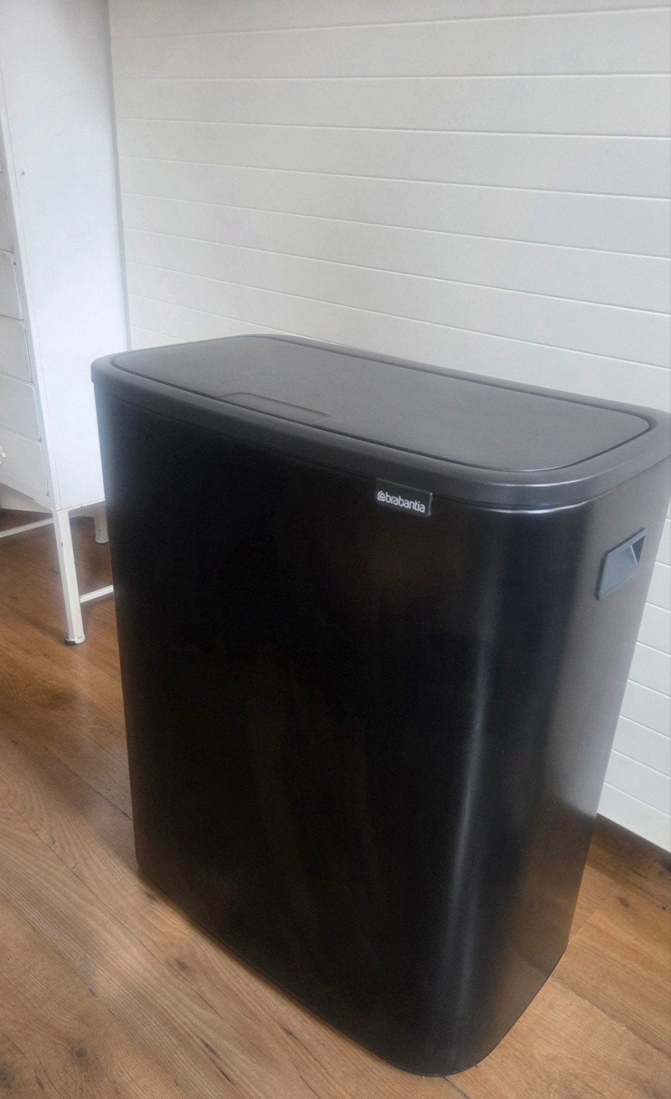 Brabantia touch bin van 60 liter, 40 liter of meer, Ophalen, Gebruikt, Rvs