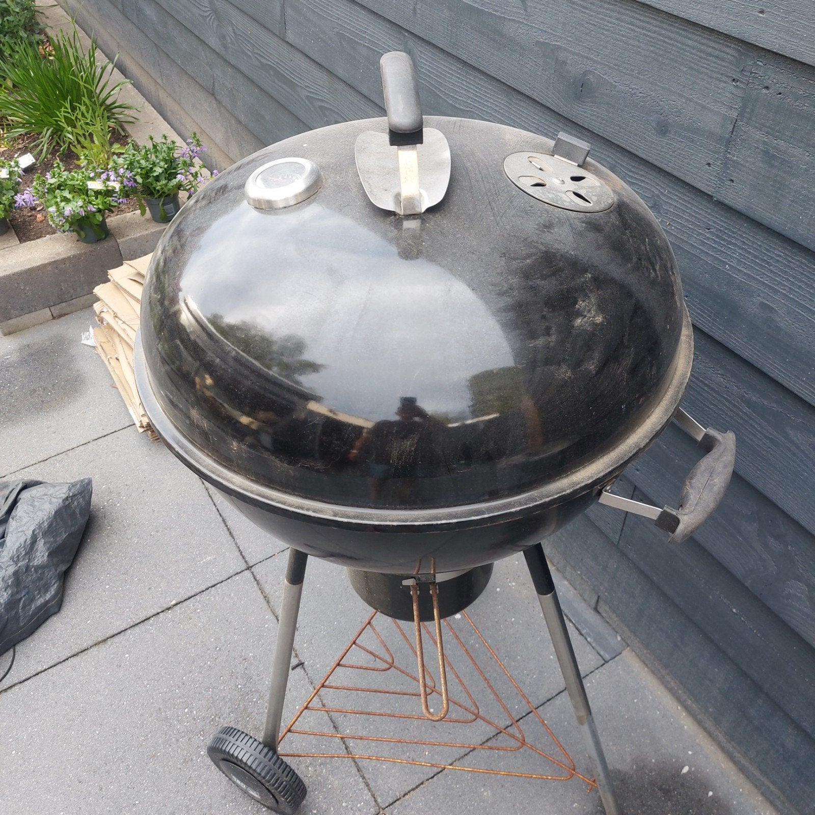 Mooie goede Barbeque, Ophalen