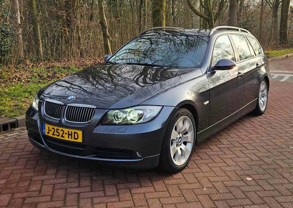 BMW 3-Serie 2.5 I 325 Touring AUT 2005 Grijs, Auto's, BMW, Automaat, Achterwielaandrijving, 2497 cc, 11 km/l