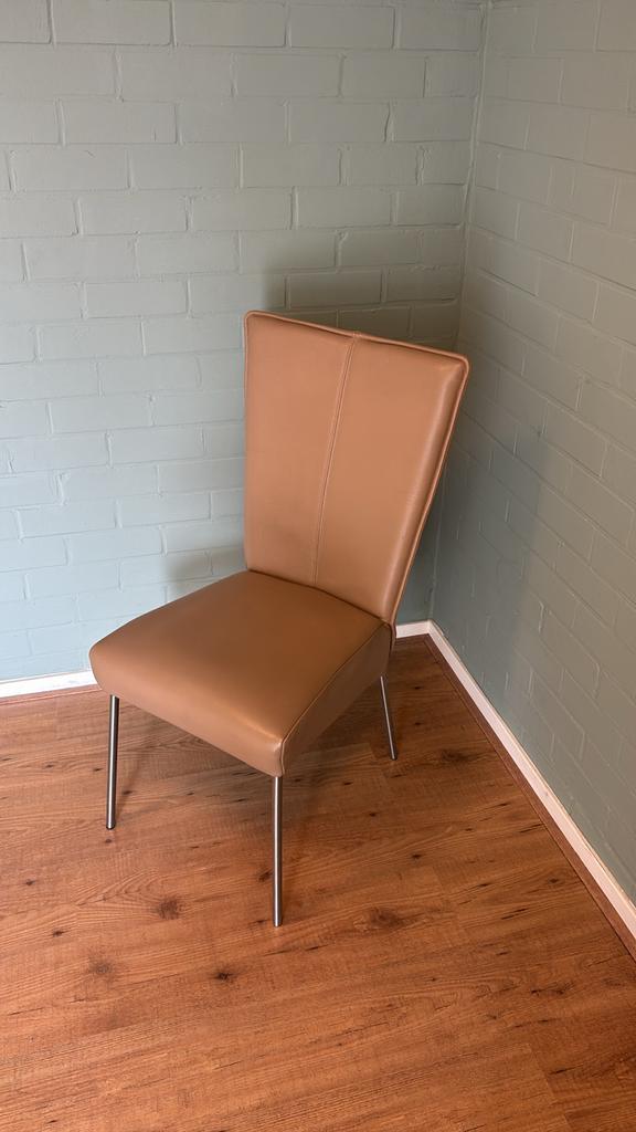 Moderne eetkamerstoel - Beige kunstleer, Ophalen, Kunststof, Overige kleuren, Zo goed als nieuw