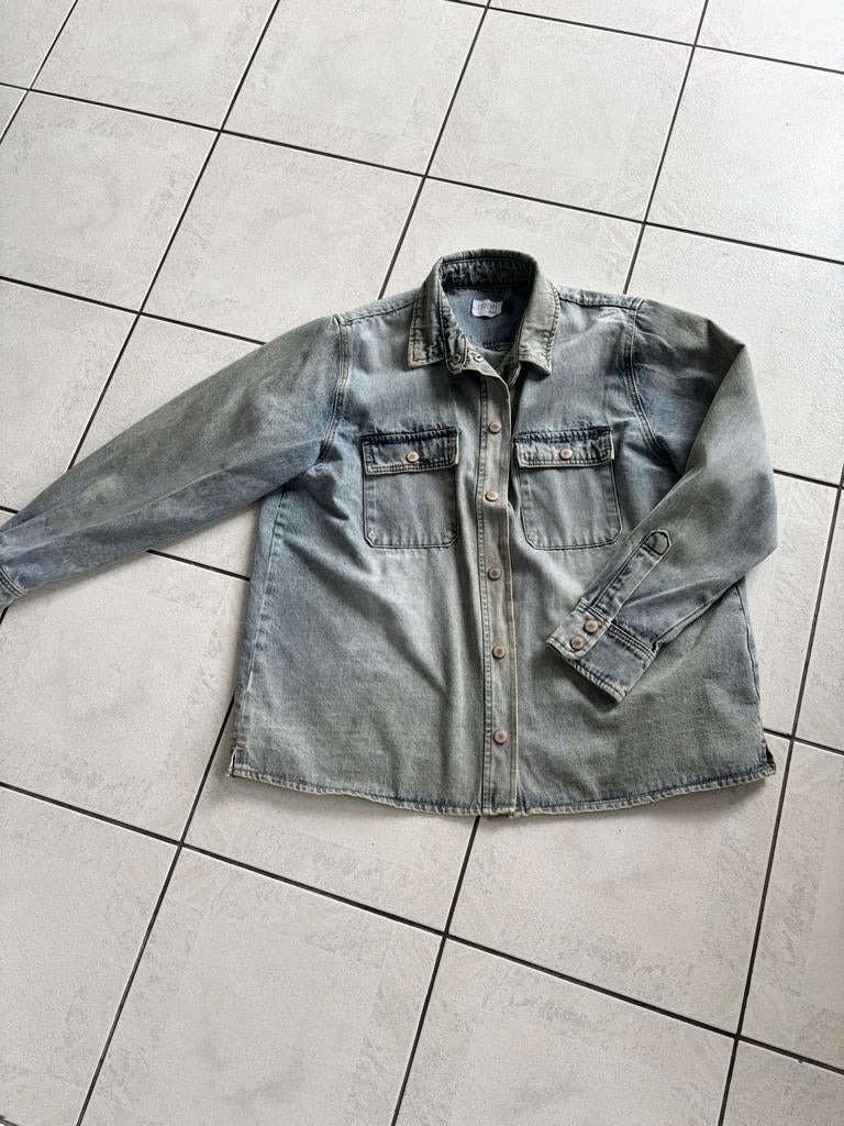 Norah Denim Oversized- LichtblauwJeans Blouse/ jas, Ophalen of Verzenden, Zo goed als nieuw, Maat 42/44 (L), Blauw