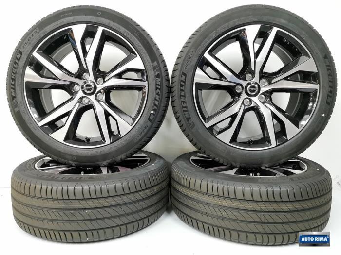 Sportvelgenset + banden van een Volvo S60, Gebruikt, -, -, Ophalen of Verzenden