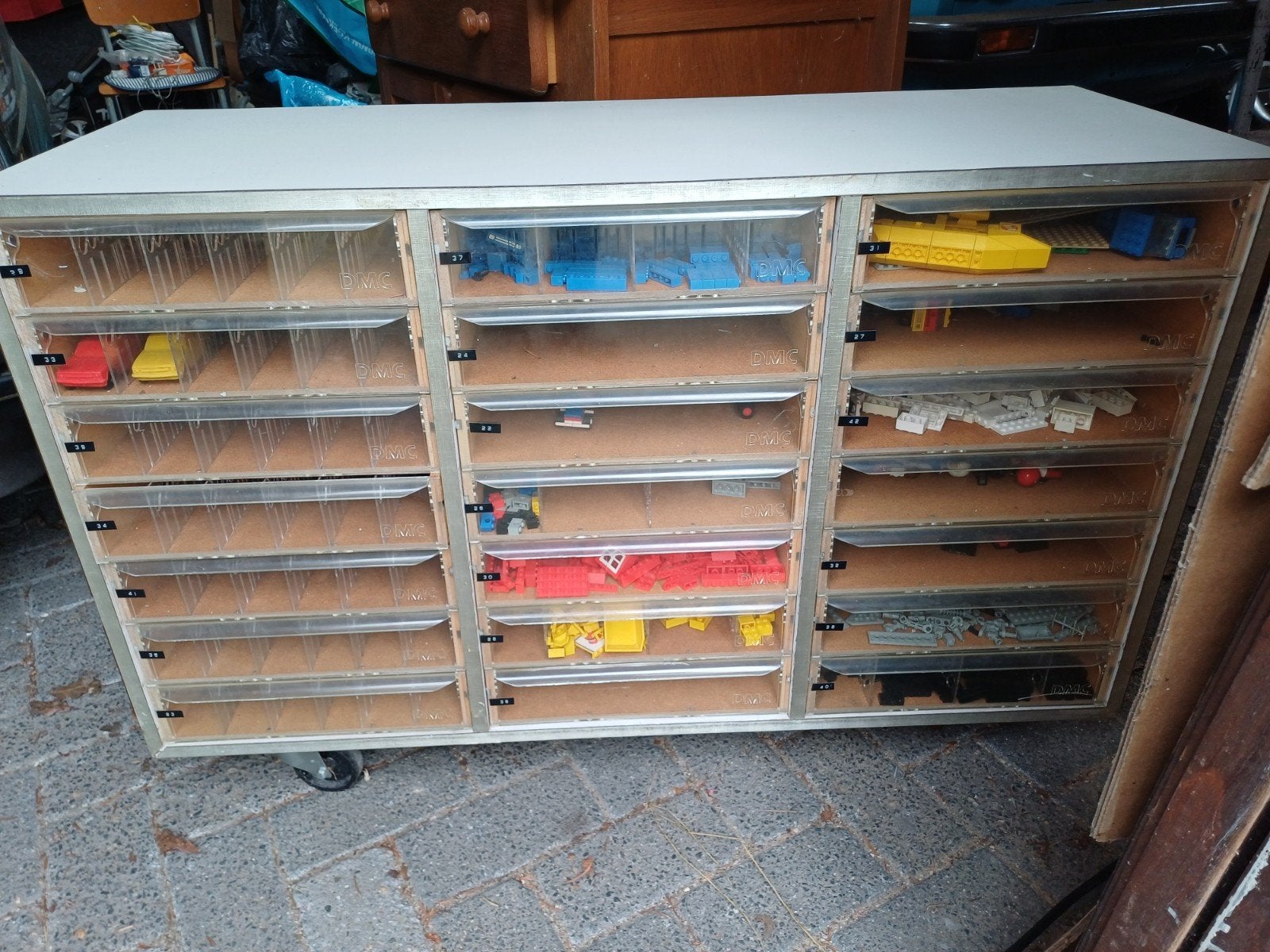 dmc-kast verzamelkast vitrine ladekast, Ophalen, Gebruikt
