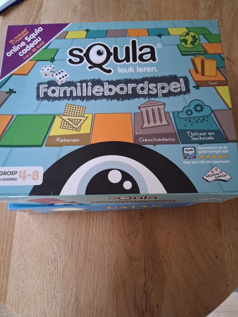 Squla bordspel familiebordspel zgan, Ophalen of Verzenden, Zo goed als nieuw