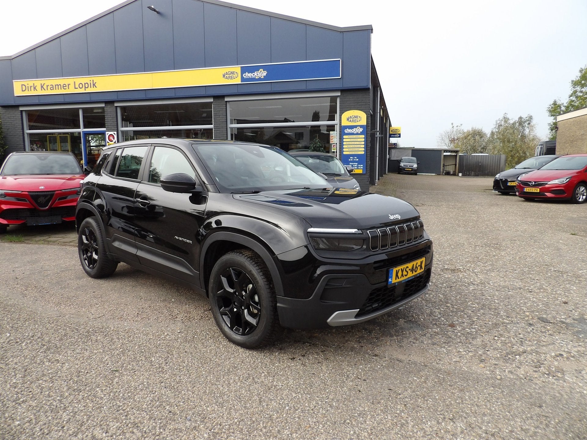 Jeep Avenger 1.2 Altitude / Rijklaarprijs, Voorwielaandrijving, 12 maanden, Gebruikt, Zwart