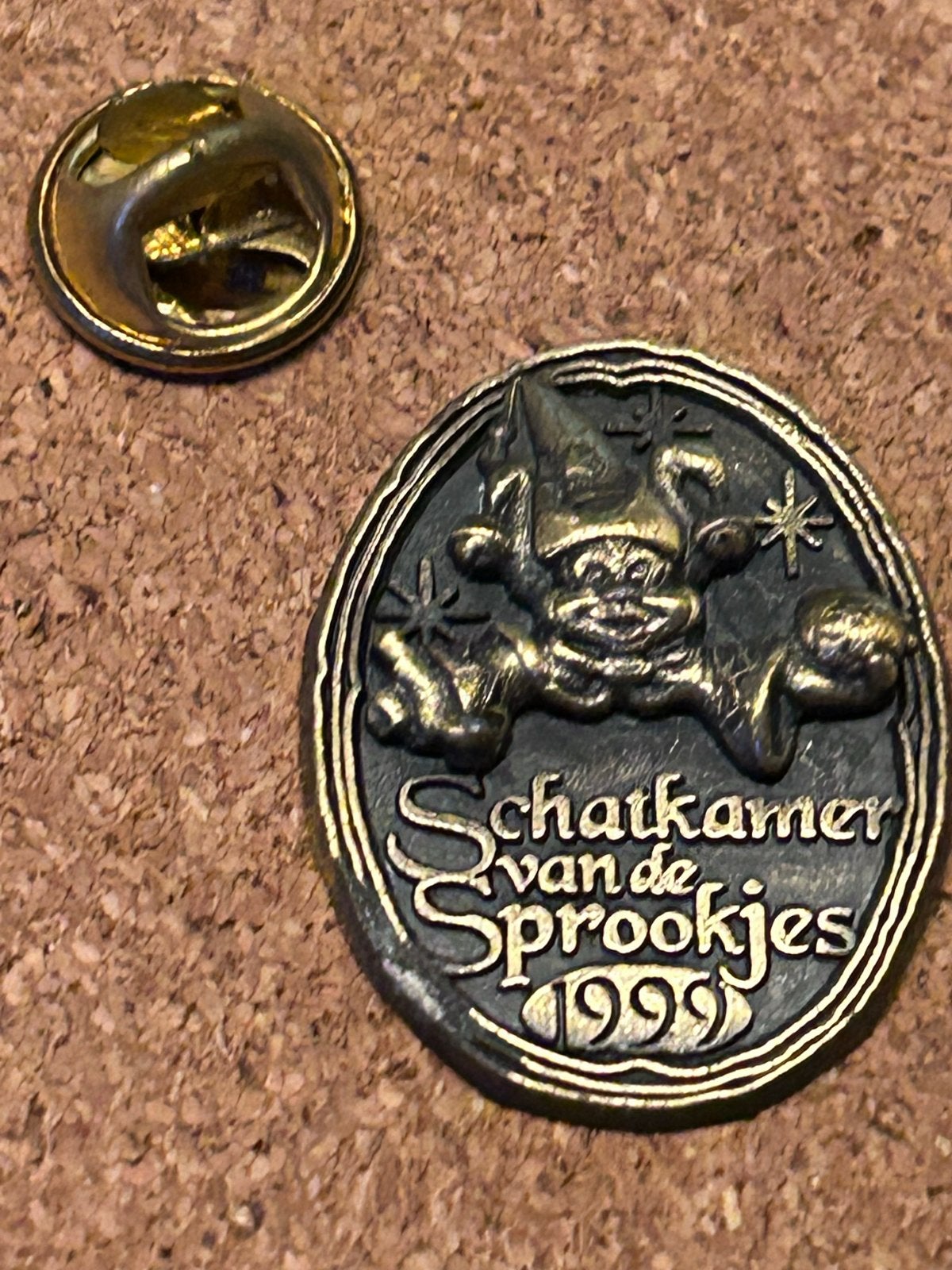 Efteling Pin Schatkamer van de Sprookjes 1999, Ophalen of Verzenden, Gebruikt, Overige onderwerpen, Speldje of Pin