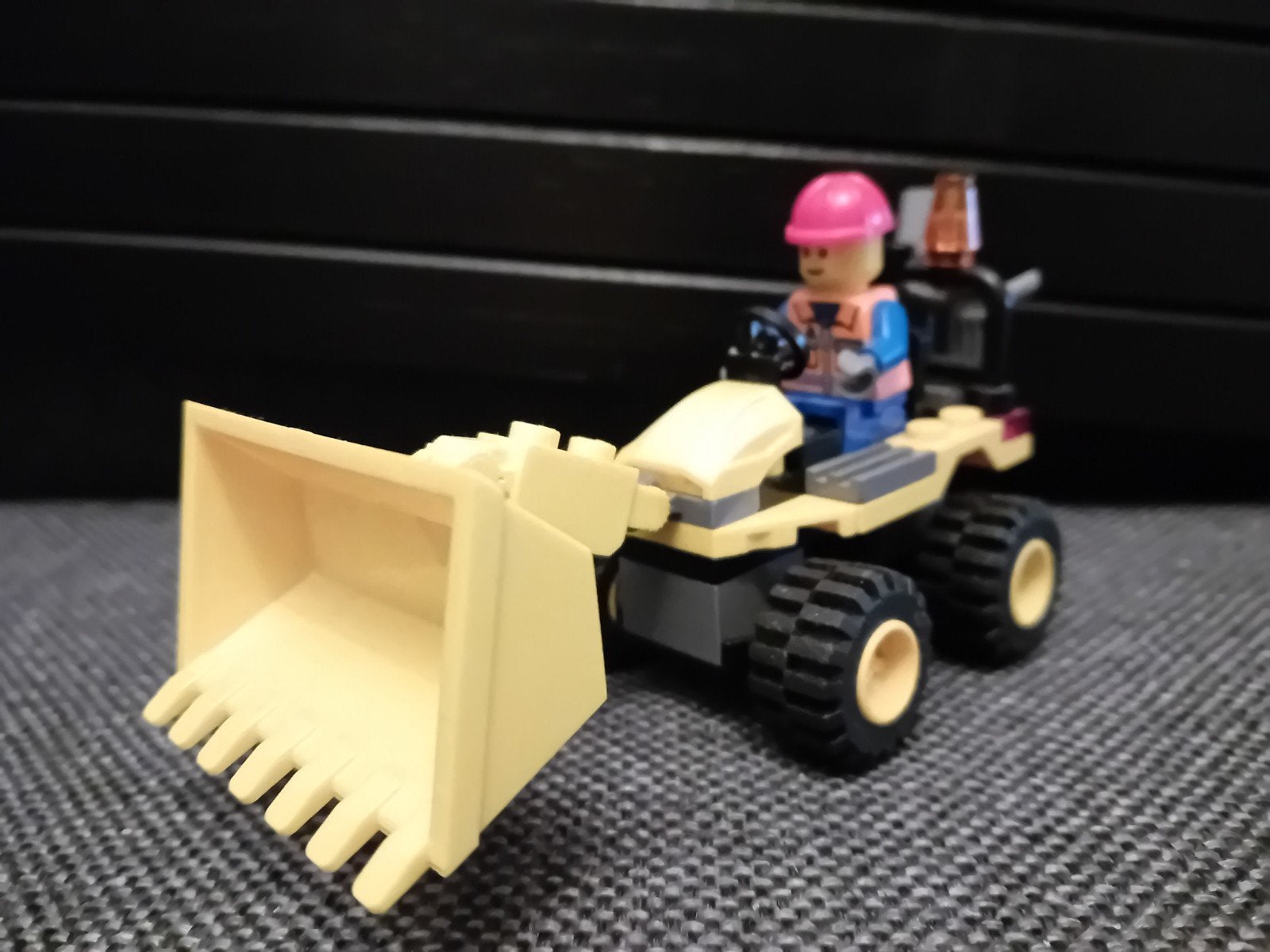 Foto 4 van Lego City Mini Graafmachine 7246