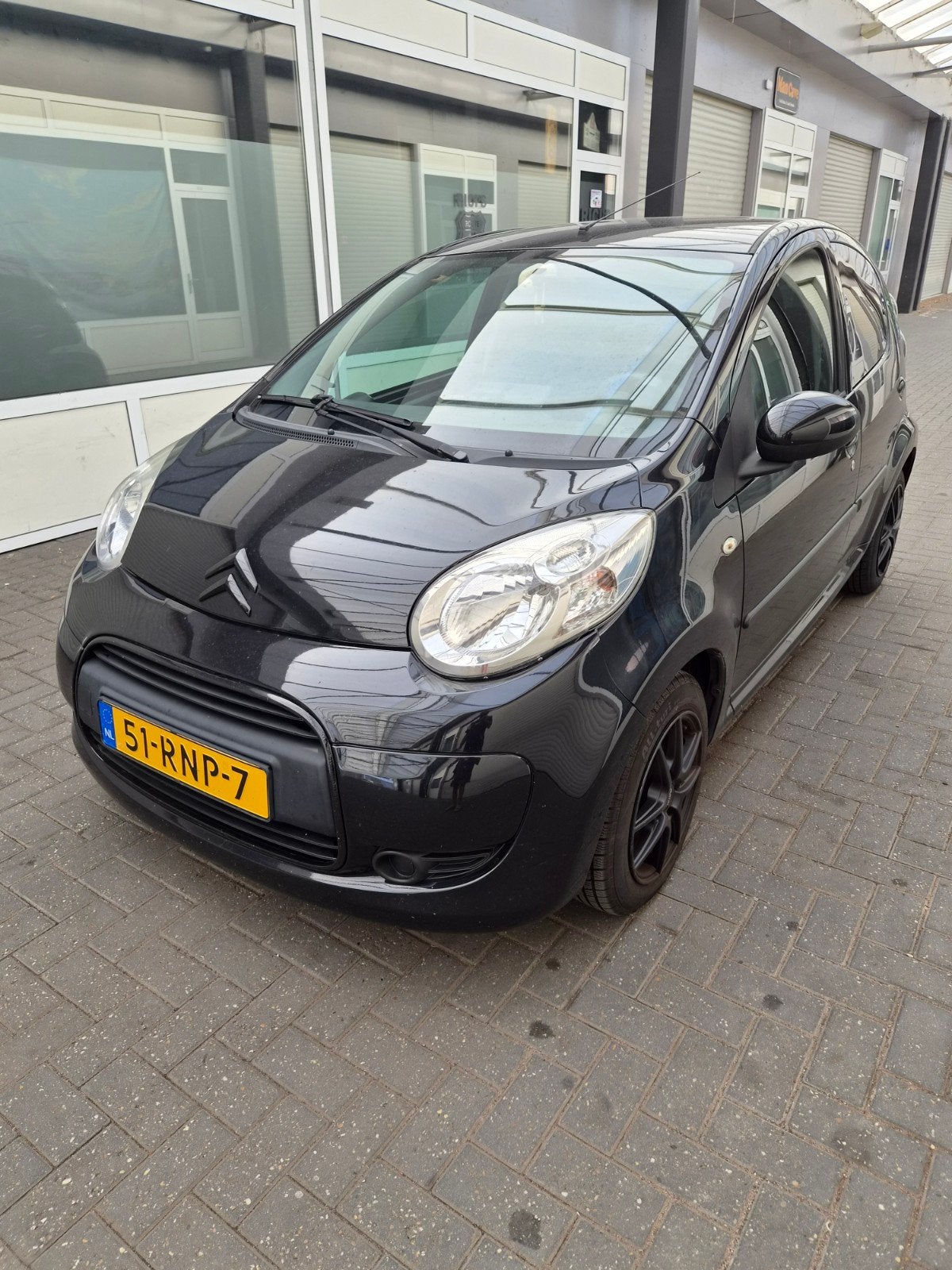 Citroën C1 1.0i 68PK 5D 2011 Zwart, Voorwielaandrijving, Stof, Zwart, 4 cilinders