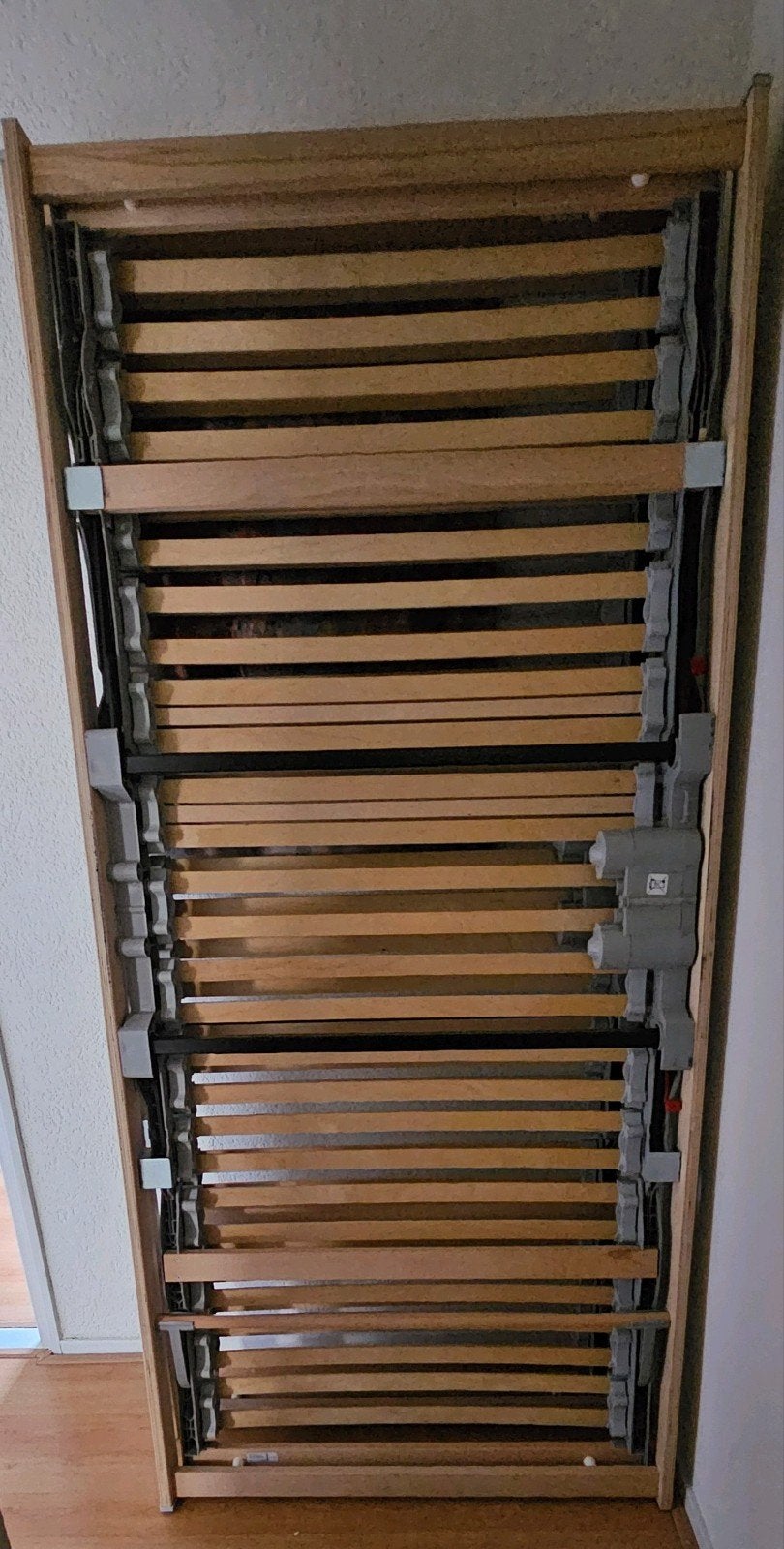 Twee elektrische verstelbare bedbodems 90x200 cm, Huis en Inrichting, Slaapkamer | Matrassen en Bedbodems, Ophalen, Gebruikt, 90 cm