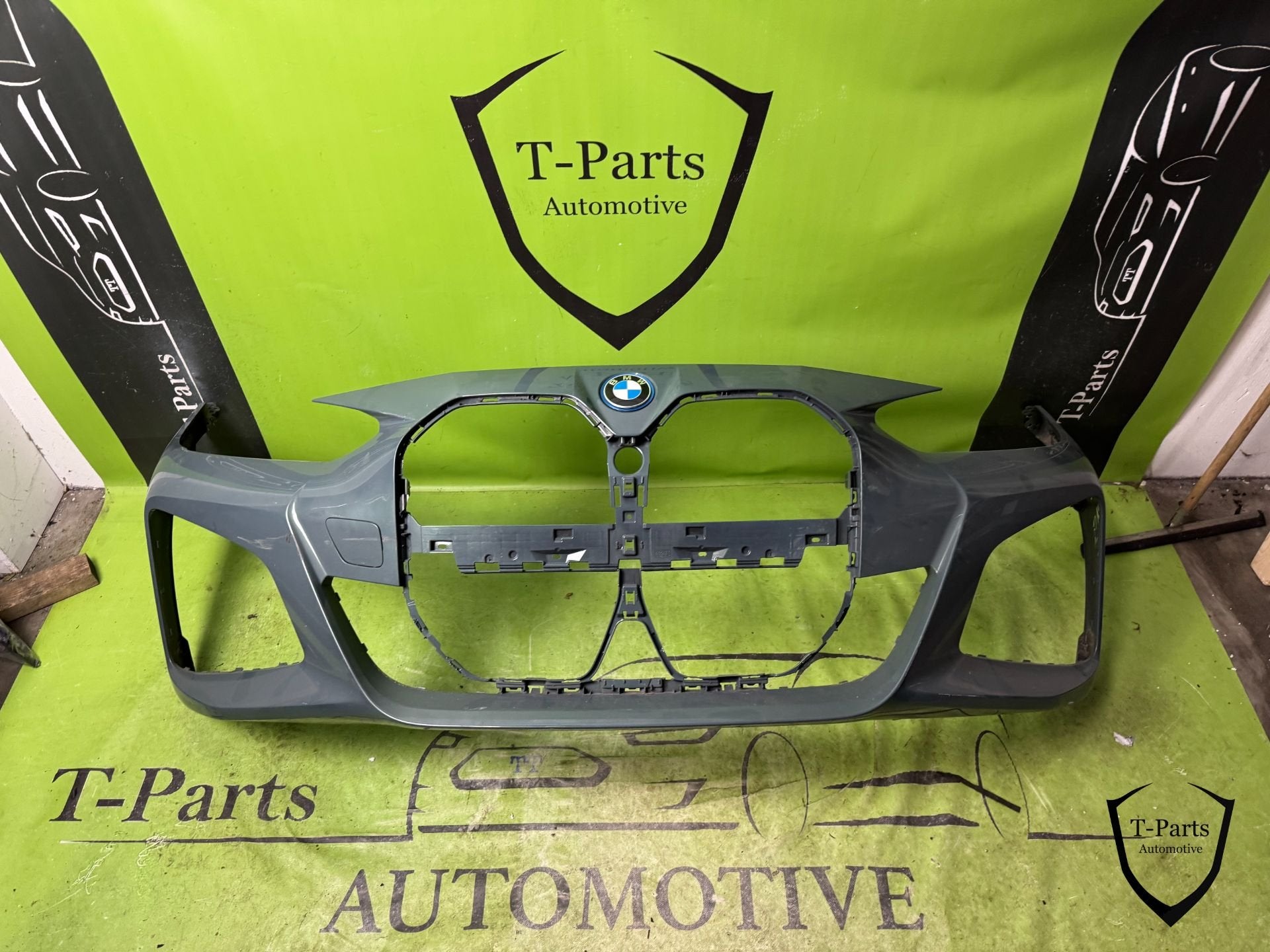 bmw 4 serie g26 voorbumper bumper, Petuelring 130
80788  Munich, DE, Gebruikt, Info@bmw.de, Ophalen of Verzenden
