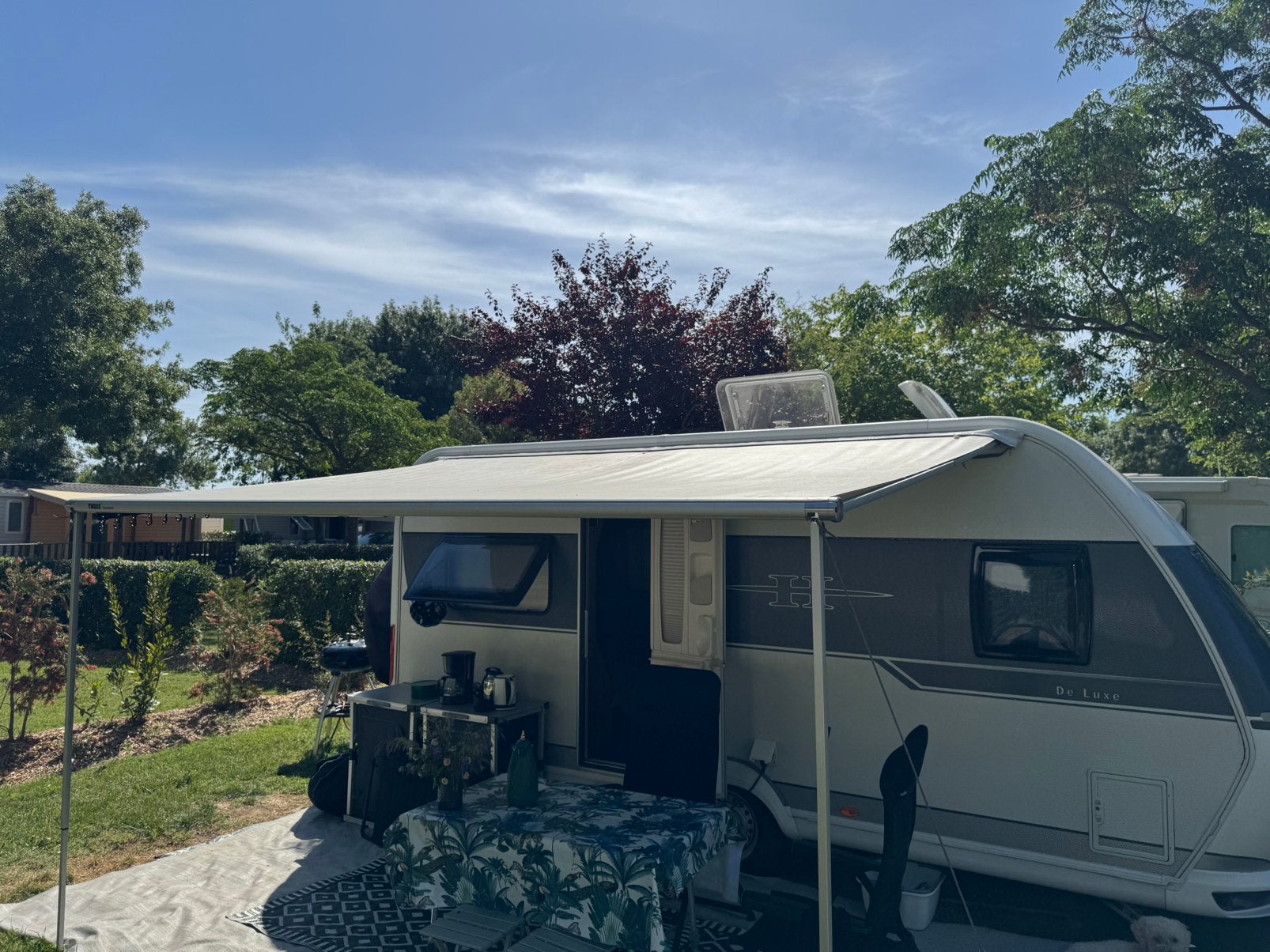 Etuiluifel Thule Omnistor voor aan caravan (medio 2023), Caravans en Kamperen, Ophalen, Zo goed als nieuw