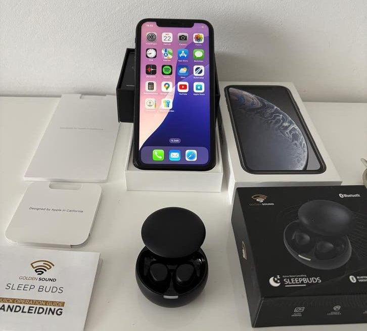 Iphone xr 64 gb nette staat batterij 86% met nieuw oordoppen, Telecommunicatie, Mobiele telefoons | Apple iPhone, Ophalen, 86 %