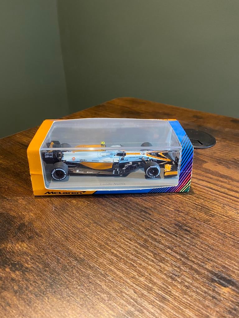 Spark 1:43 McLaren MCL35M Norris Monaco 2021 Gulf, Hobby en Vrije tijd, Modelauto's | 1:43, Ophalen of Verzenden, Zo goed als nieuw
