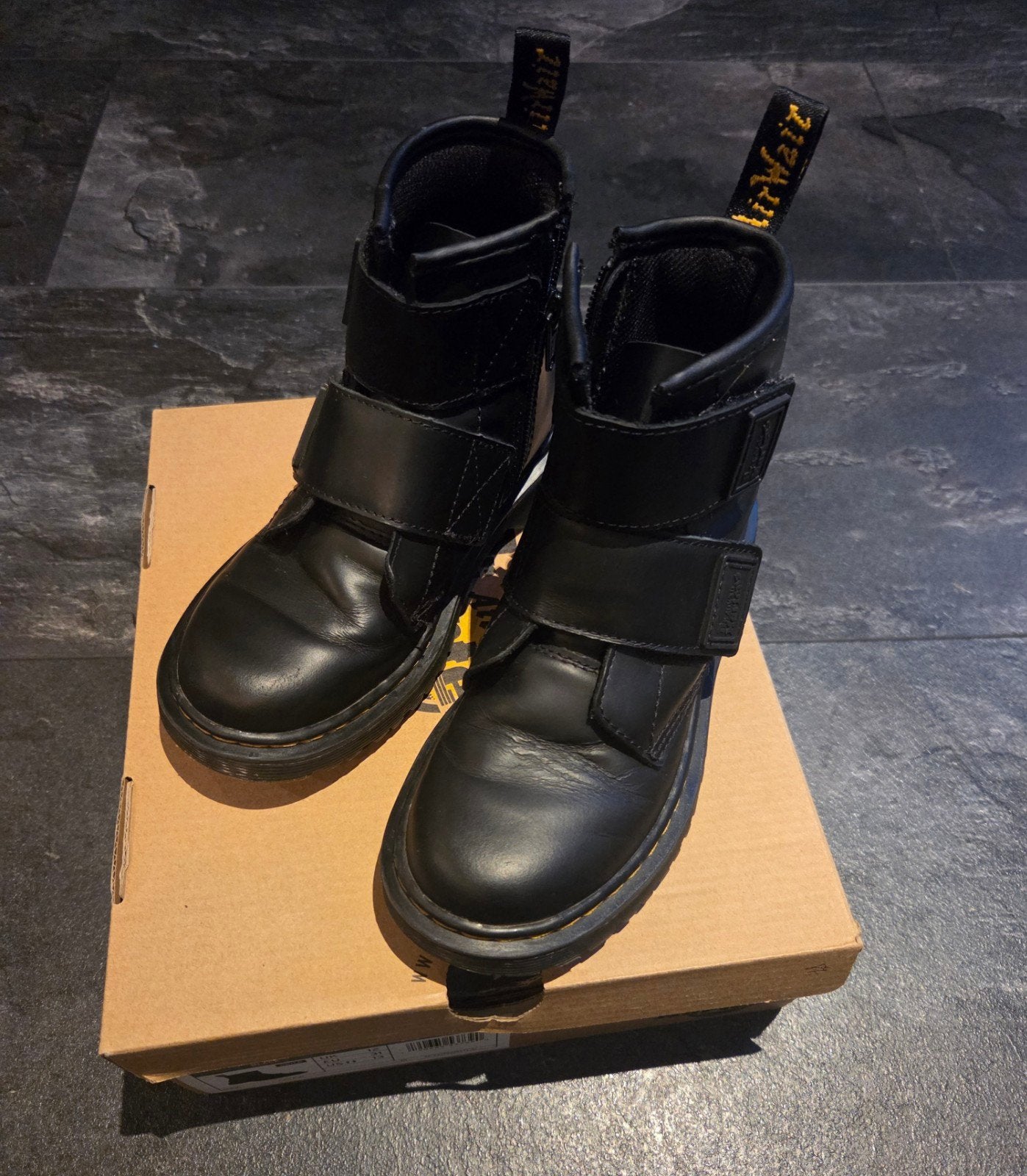 Dr. Martens 1460 Easy On J Laarzen Zwart Maat 30, Kinderen en Baby's, Kinderkleding | Schoenen en Sokken, Dr. Martens, Gebruikt
